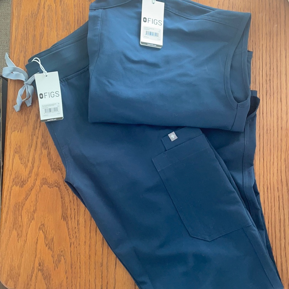 NWT Women’s Figs